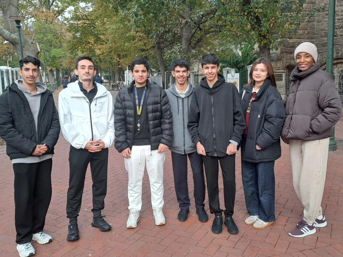 Our school just got a whole lot brighter📷!
A huge welcome to the groups from BEST (Reunion Island), Studiamondo (Italy) and all our brand-new students📷!
#ihcapetown #ihstudents #welcome #learnenglishwithus #newarrivals #BEST #studiamondo #reunionisland #italy