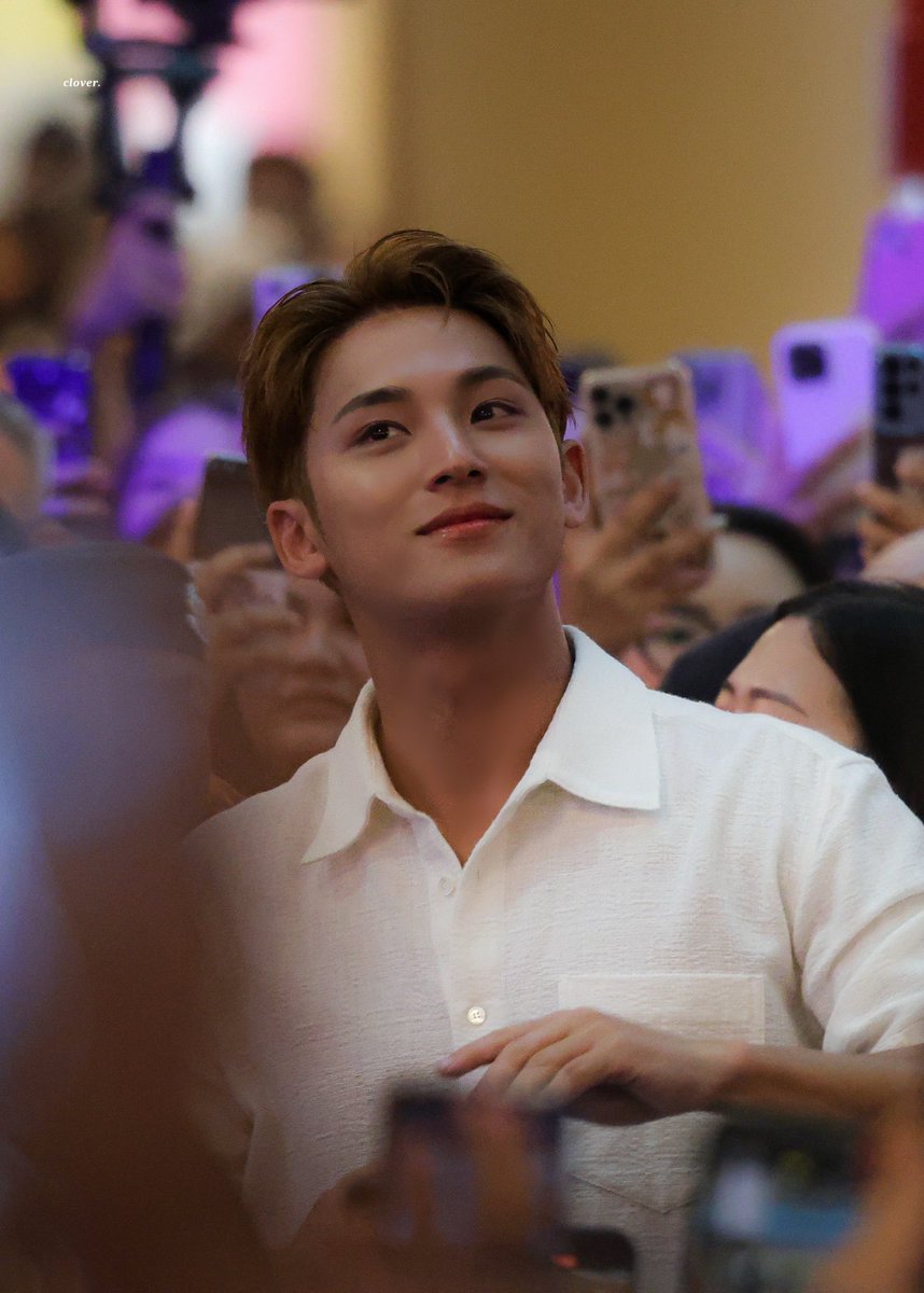 mingyu 🐶 tweet media