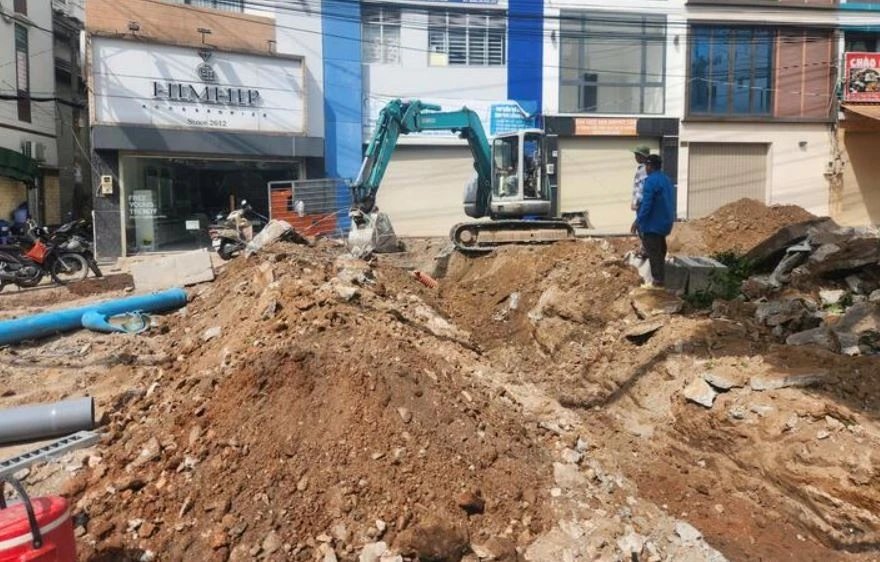 VienHo123's tweet photo. Di doi ha tang dat 60%, metro so 2 TP.HCM khoi cong trong nam nay hinh anh
https://t.co/ozycAGC3bh https://t.co/xg2Cp3WeJZ