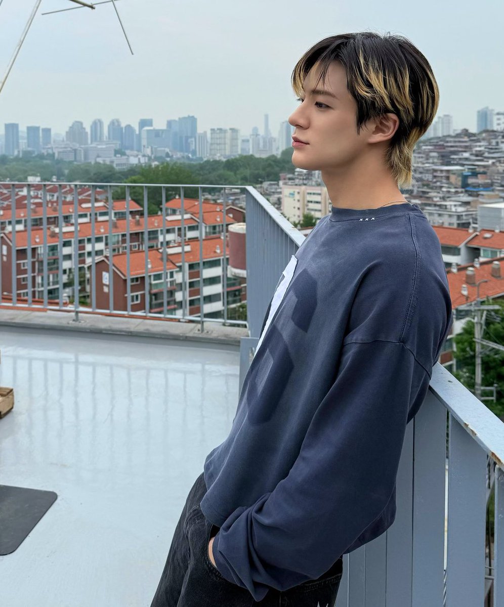 까우 lll tweet media