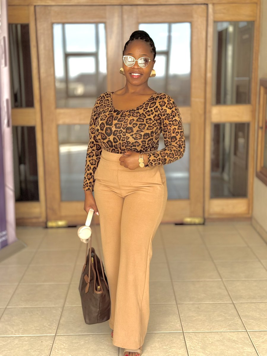 Mamuka tjini? 🤎💛

#MandaziQueen👑
#Nkalangadumbu
#Kalangabae
#Zimbabweanbae🇿🇼