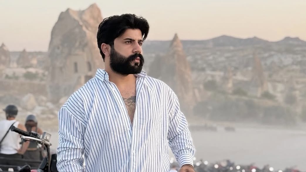 Sosyal medya fenomeni Arda Edeoğlu (Onur Karael), Van’ın İpekyolu ilçesinde uzun namlulu silahla yapılan saldırıda hayatını kaybetti.