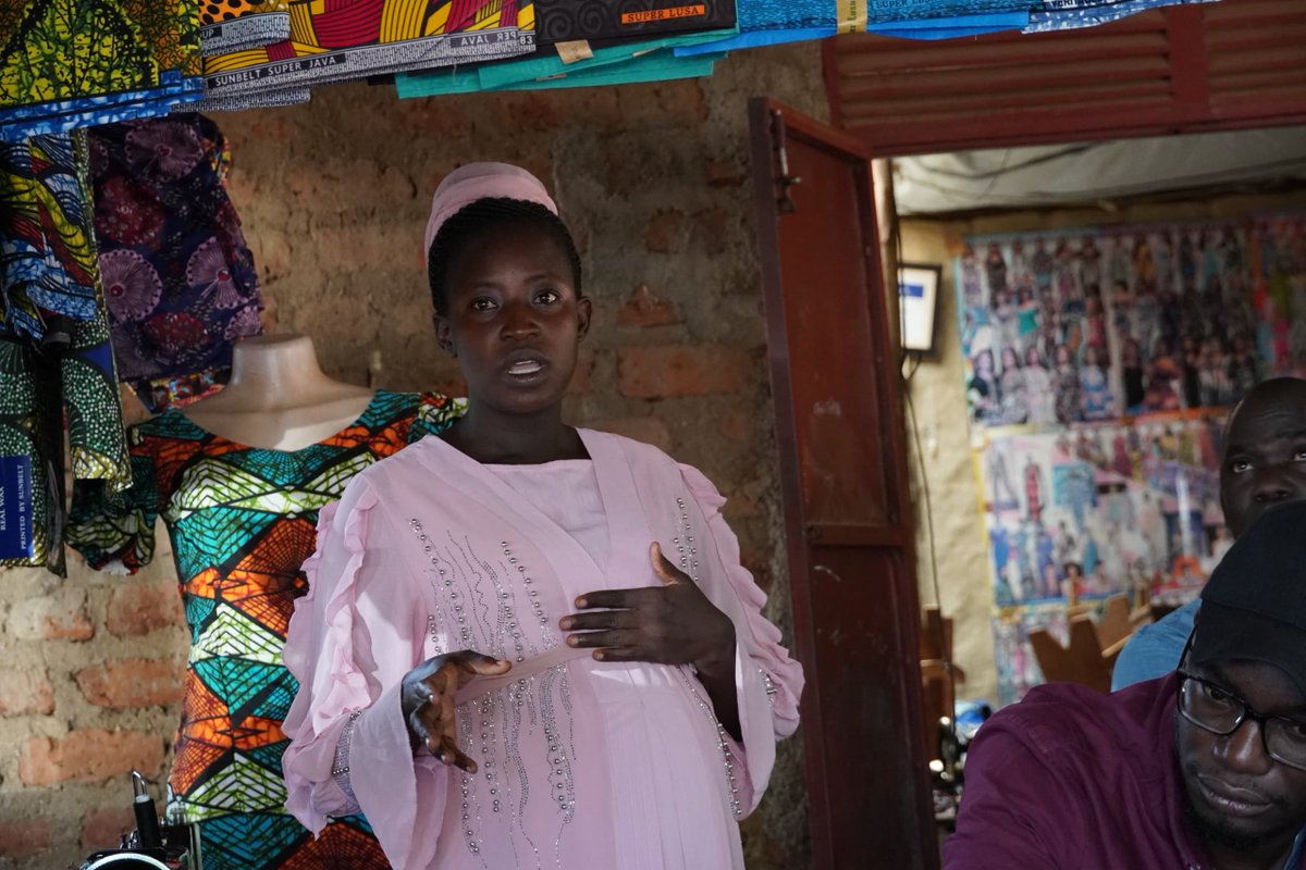 EnabelinUganda's tweet image. Beatrice’s life changed through skills training—now she’s changing others’ lives.
Once a seller of stones in a refugee settlement, she got trained in tailoring through our partners @WHH_Uganda, with funding from @EUinUG. Her drive stood out, and she was empowered to become a…