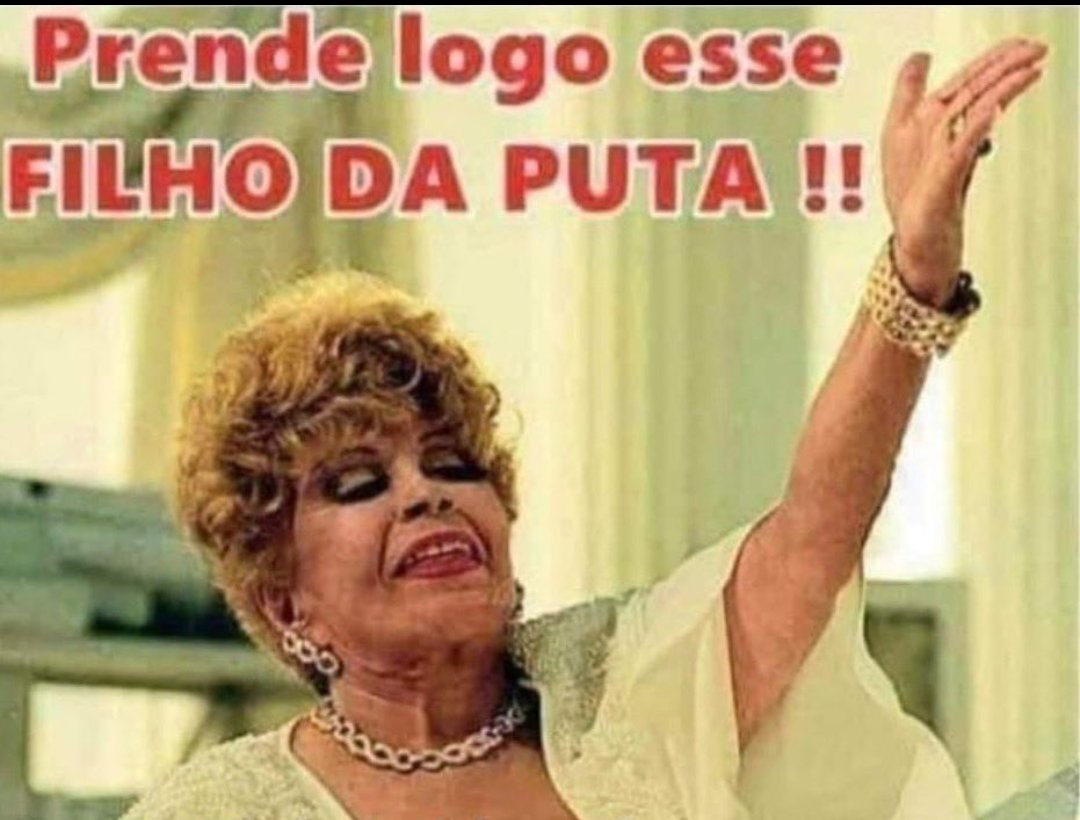 carlosbota999's tweet photo. Bolsonaro na cadeia, Bananinha será o próximo. #forabolsonarogenocida #BolsonaroTaxouoBrasil https://t.co/C0iBHomVFl