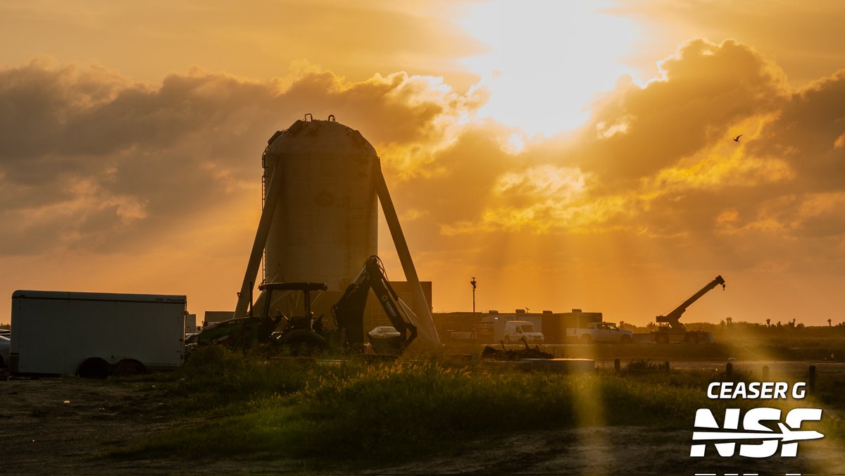 CeaserG33's tweet image. Sunset over Hopper 🌅