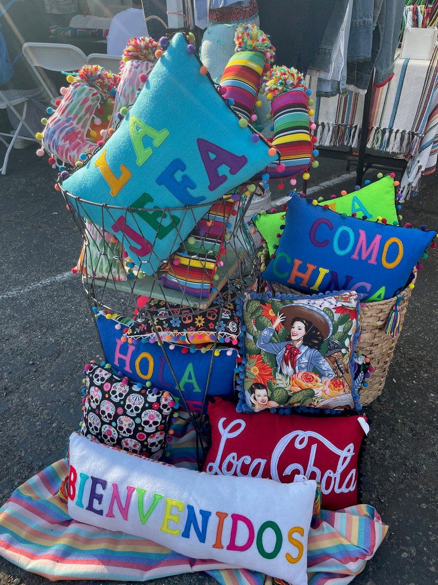 JesseArreguin's tweet image. Last Friday, local Richmond businesses and vendors held a community event which helped fundraise for immigrant nonprofits. Inspiring to see communities coming together in support of one another while promoting the local economy.
