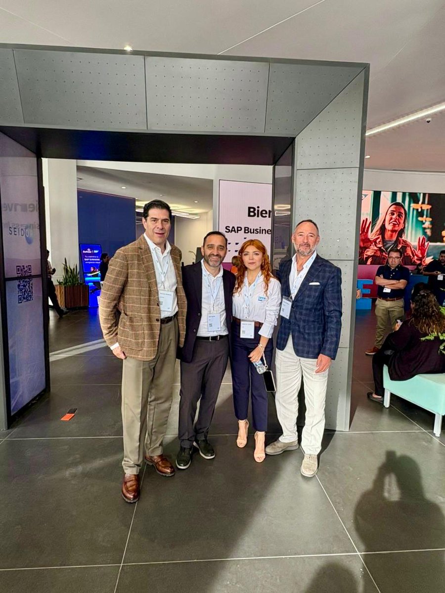 SofttekMX tweet media