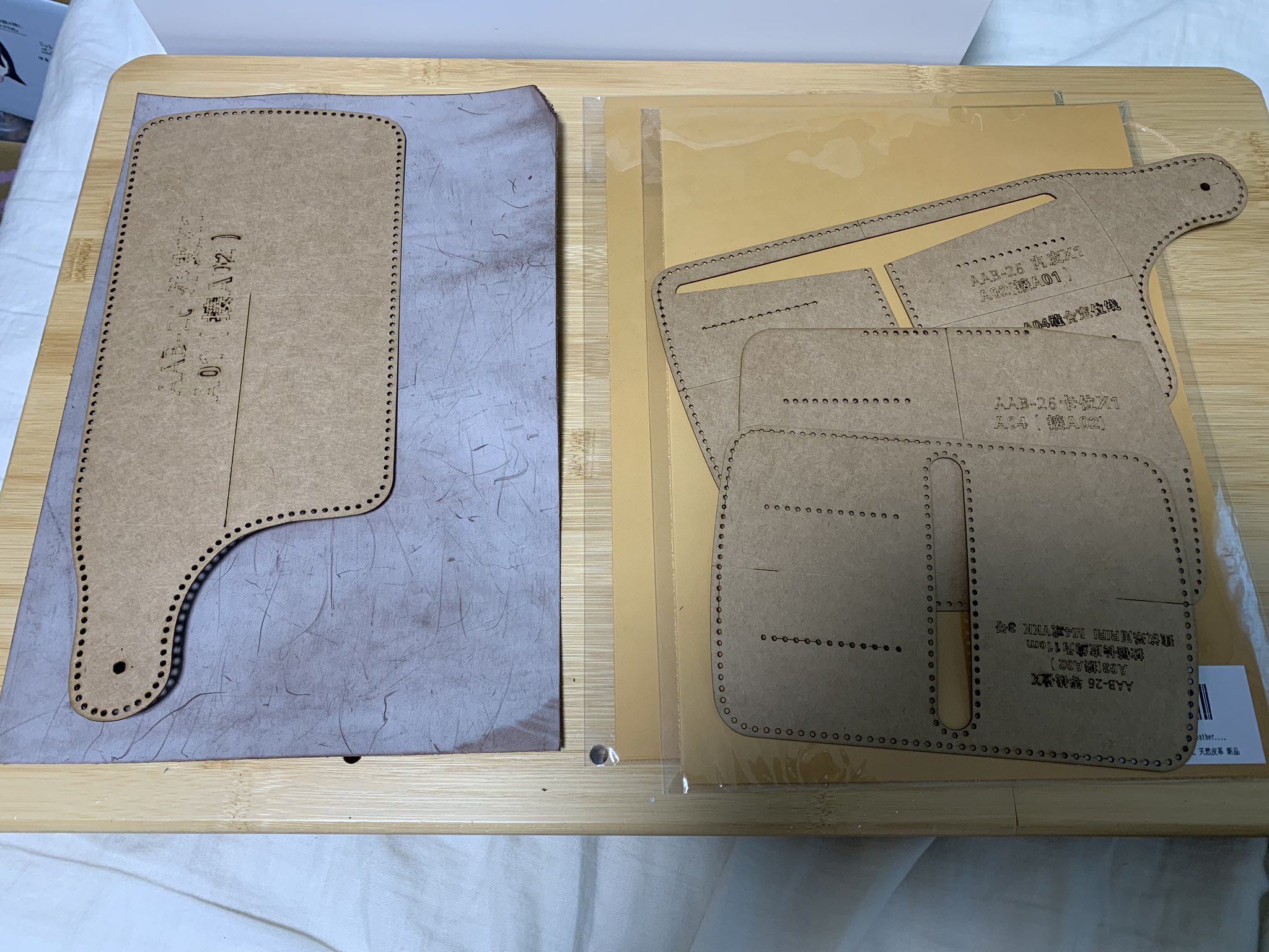 LEATER SECRETS By F.O. BAIRD レザークラフト美品 LEATER SECRETS By F.O. BAIRD レザークラフト美品