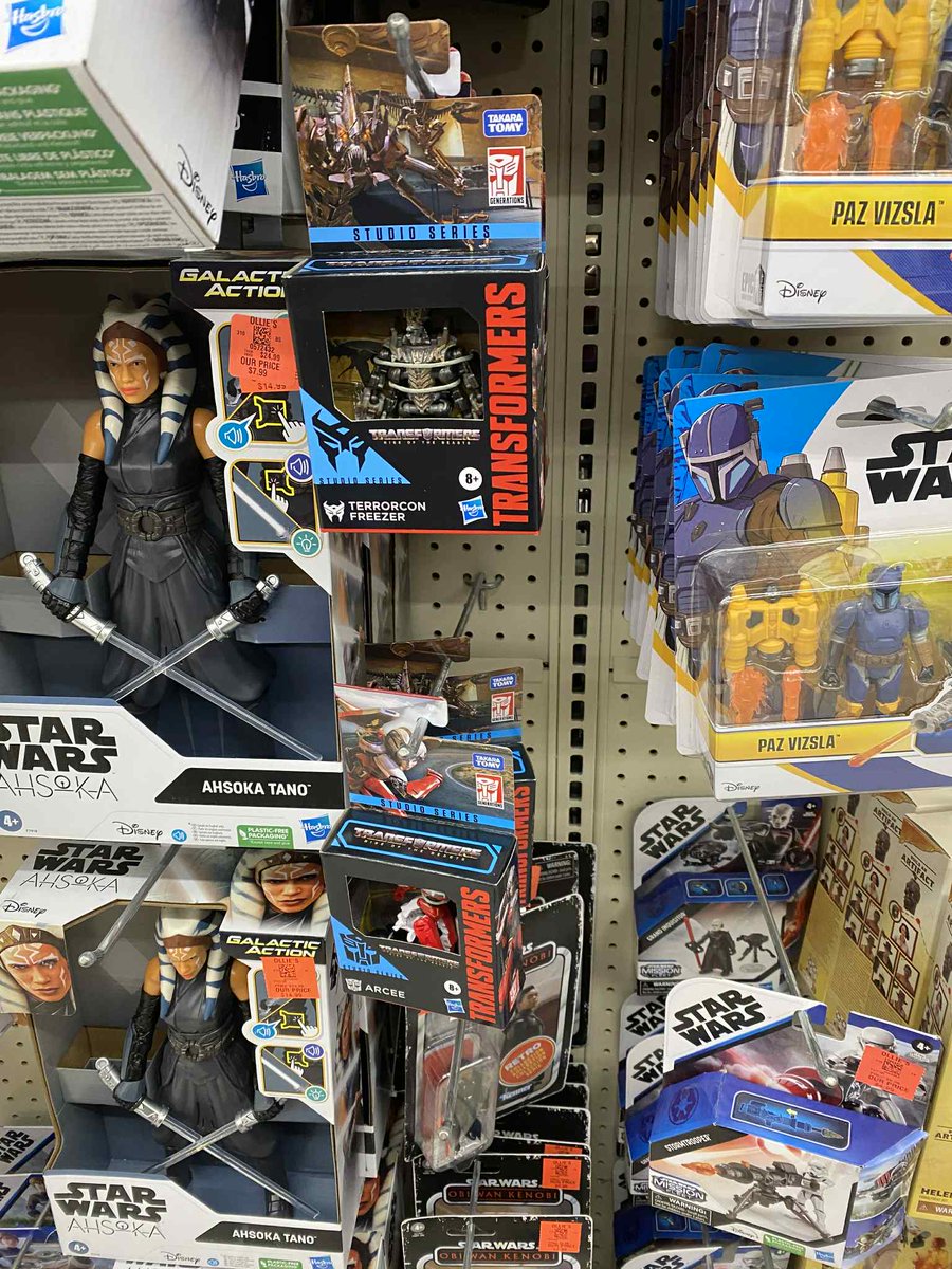 NeoSaturn69's tweet photo. @TF_alerts Spotted these at Ollies https://t.co/ZhfWISoNIy