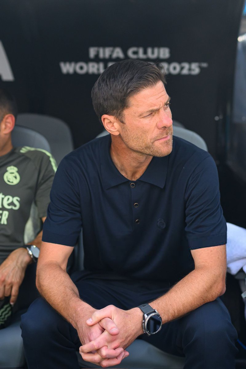 A comissão técnica de Xabi Alonso acredita que o time precisa de um meia mais controlador no meio-campo, mas o clube não encontrou nenhum jogador no mercado que considere bom o suficiente. 

[<a href="/La_SER/">Cadena SER</a>]