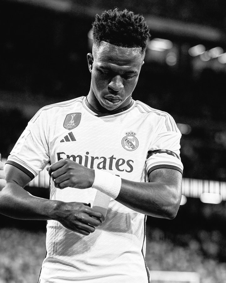 💣🚨 Não há acordo de renovação de contrato entre Vini Jr. e o Real Madrid neste momento, porque as exigências salariais do jogador são maiores do que o clube está disposto a pagar. 

[<a href="/COPE/">COPE</a>]