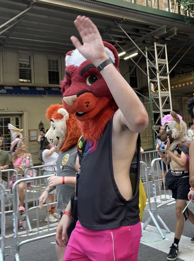 itschrysolite's tweet image. forgot to post the nyc pride weekend photo dump