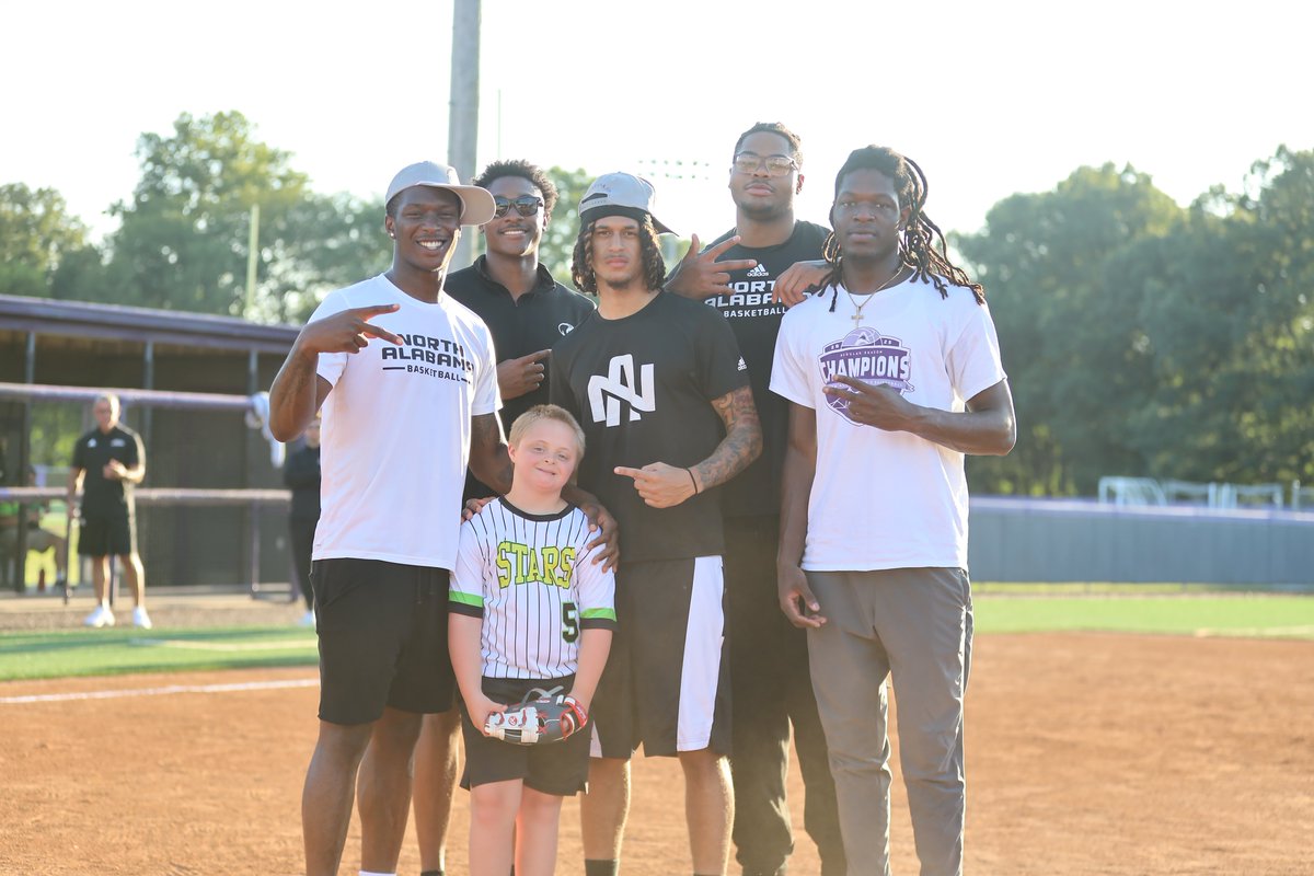 We love our Shoals Stars 💜

#RoarLions 🦁