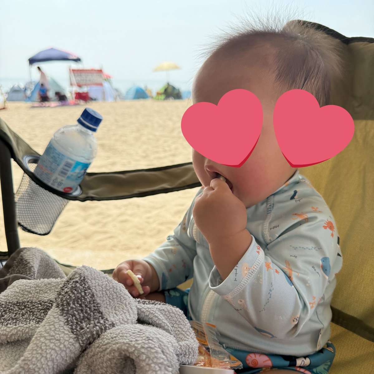 ここ数日私へのストーカー具合が格段にアップし、見えなくなると泣く。全然平気だった保育園でも泣く。ママじゃなきゃダメ。とマザコンしてる長男。朝のお別れが心苦しい。