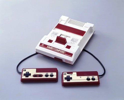 今日はファミコンの発売日! (ファミコンが発売さた1983年) 今日はファミコンの発売日! (ファミコンが発売さた1983年)