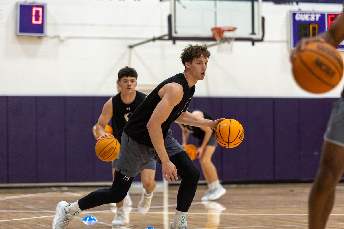 LipscombMBB's tweet image. All in 

#IntoTheStorm ⛈️ l #HornsUp 🤘