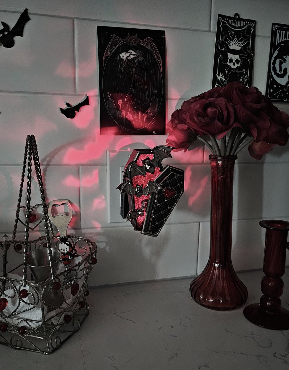 toxifix's tweet image. 🦇❤️