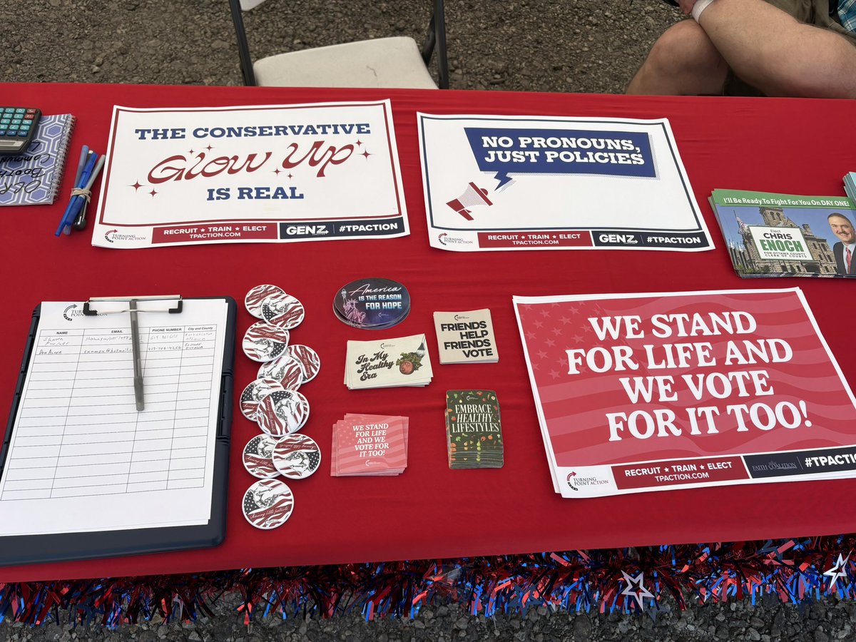 breannajmaher's tweet image. Had an awesome time learning how to table at the Ottawa County Fair for @TPAction_ @TPACoalitions w @RealPJReilly 🇺🇸