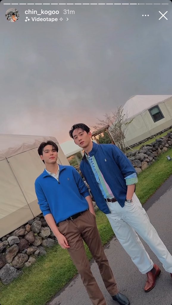 86archives's tweet photo. @PKrittanun ᝰ @PKrittanun from @/chin_kogoo IG

พี่เอส น้องปิง หล่อแกลมลุคคุณชายเจ้าของสวนในเกาะเจจูมากคับ 🥹🌳🌿

JEJU POLO CAMP X PING D1

#RalphLaurenFragrances #CampPolo 
#PingKrittanun #86archives https://t.co/Lrnfsf5QKY