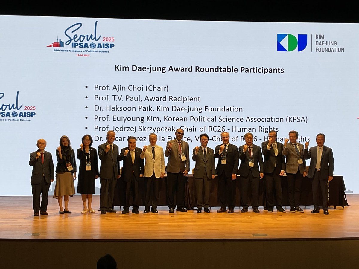 jojinvjohn's tweet photo. 🏆  #IPSA2024! @tvpaul1  Prof T.V. Paul, Professor @McGillU, receives the inaugural Kim Dae-jung Award for his pioneering contributions to peace research in international relations. An honour to have the @PrimeMinisterKR of ROK as Chief Guest! 🇰🇷
 #KimDaejungAward @IPSA https://t.co/npn57WtxQw