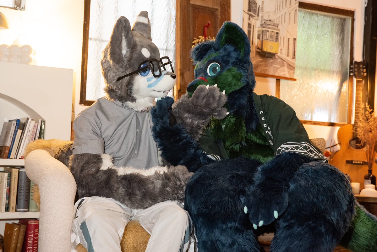 CTtheWolf's tweet image. 2-year anniversary with @Takoro_doge
Love U 💕
📸: @CangChung0307 , @TorrFoxx
