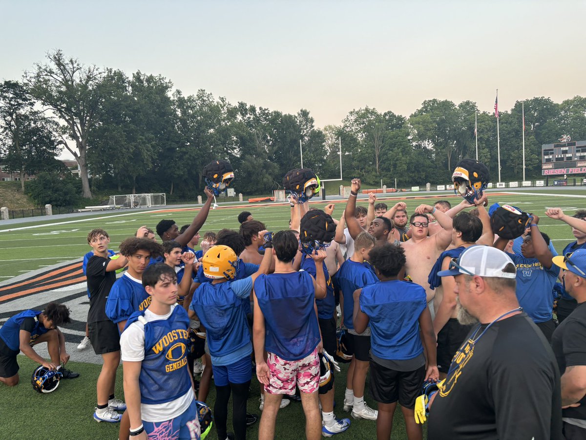 woogeneralsfb's tweet image. We got better today 💪 Day 1 is in the 📚
Weight Room Lift: ✅
Lunch: ✅
Practice: ✅
Team Meeting (Offense): ✅
Dinner: ✅
Team 7on7 (Intersquad): ✅
Culture Talk/Free Time: ✅
See you all tomorrow for day ✌️
#bleedthisBlue🔵 #WooFootball⚔️