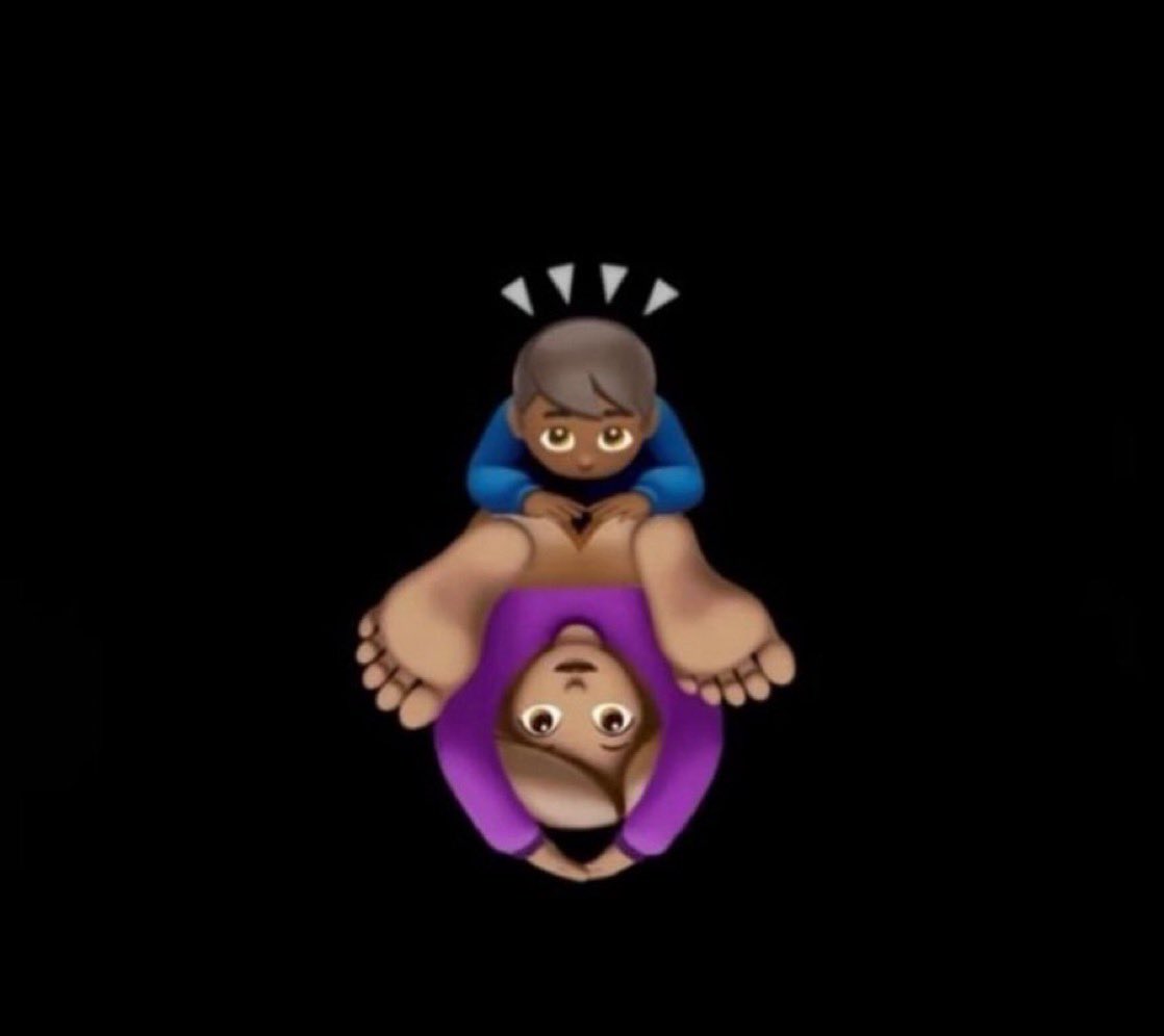 ayeejuju's tweet photo. hours https://t.co/GiQlO7tahT