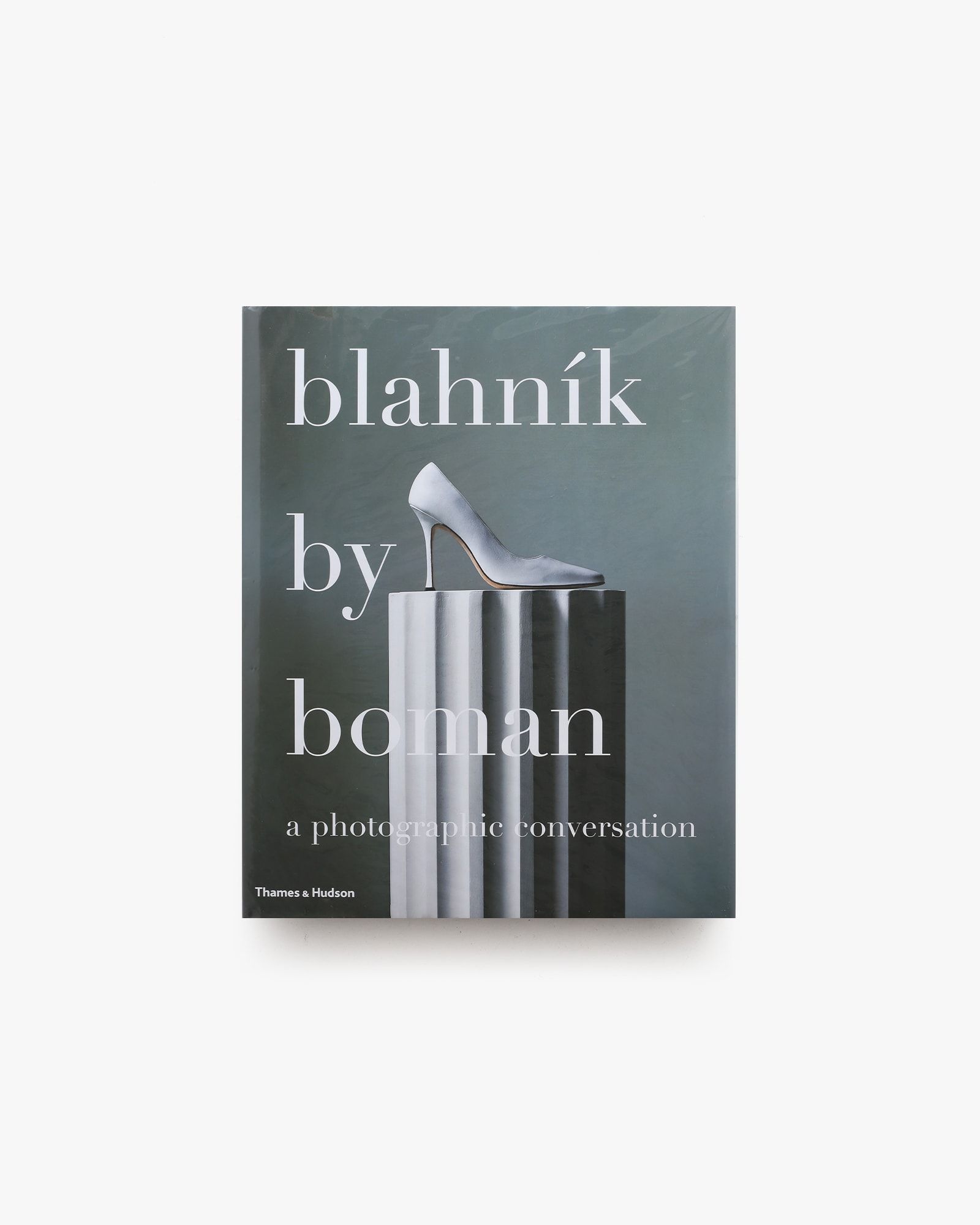 マノロブラニク本 blahnik by boman nostos books on X: 