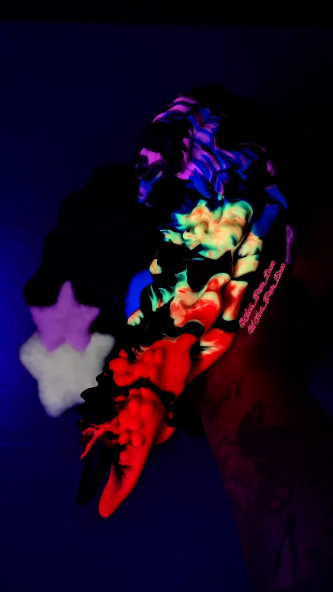 Oo we posting slavers 👀 (I know it doesn't say them specifically, but I noticed a theme😅)

It was too hard to pick just 1 😩 So I narrowed it down to 2. 
My polar opposites 🩵🖤