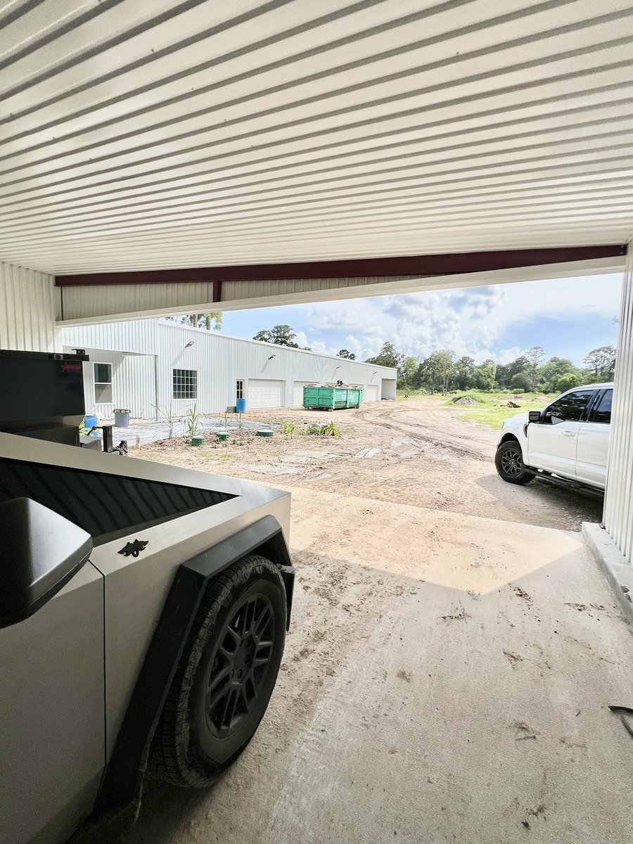 developassets's tweet image. I like big metal mansions and I cannot lie…