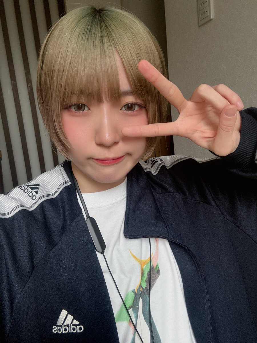 おはようございます。オンです。
今日も今日とてレポートに追われています。意味がわかりません。今月あと7個あるらしいです。およー
今日も一日頑張りましょう。