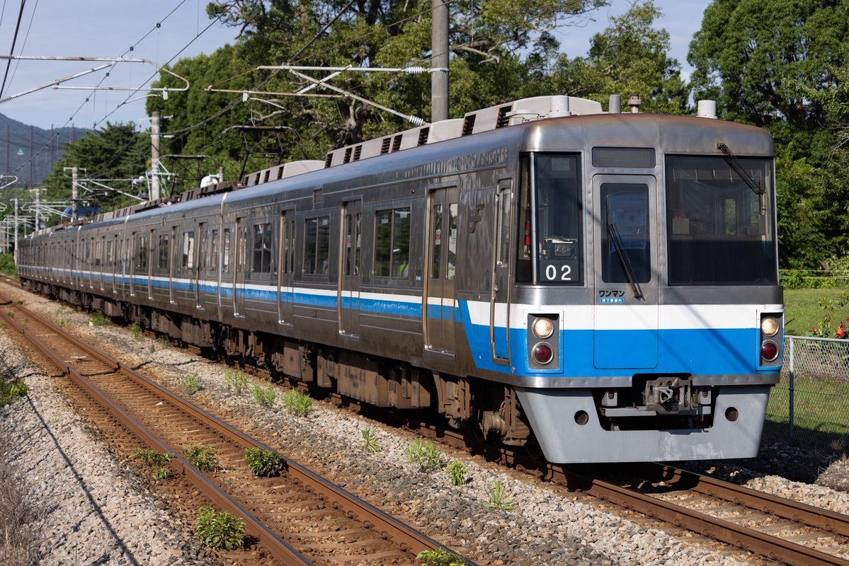 acid7509's tweet image. 25/7/15 筑肥線
434C 1000N系01編成
438C 1000N系02編成
440C 1000N系13編成
444C 2000N系22編成
本日も追い山撮影後に下山門へ。
清々しい快晴のなか、引退が近い1000N初期車,1000Nの山笠缶,交通安全HMを1時間弱で撮影。
綺麗に晴れてくれたのもお櫛田さんのおかげでしょうか?