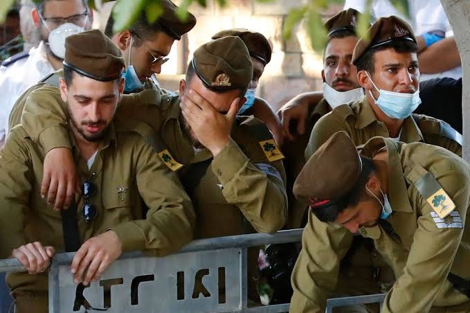 🇮🇱 BREAKING –

One more Israeli soldier committed suí¢ide at a military base in Israel.

This is the 14th suí¢ide in last 6 months.