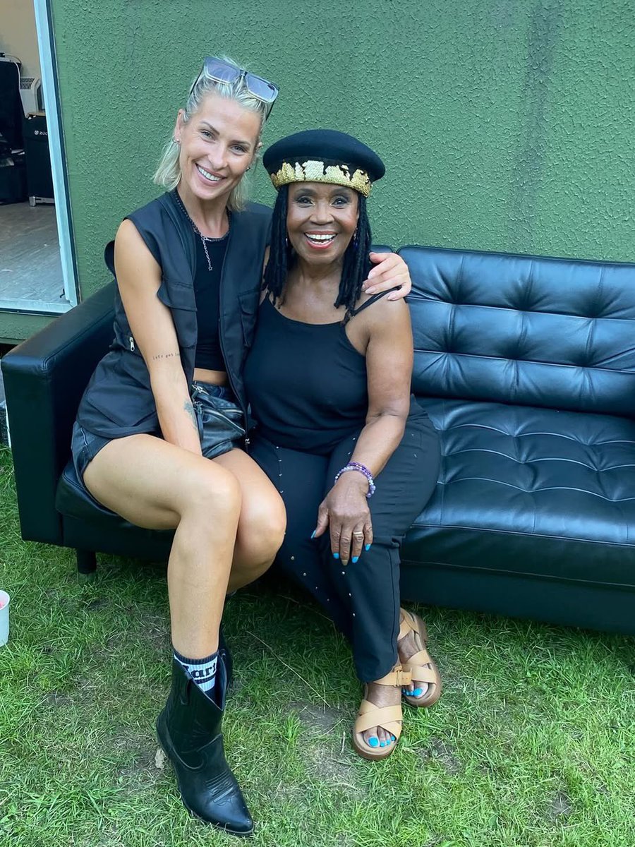 PPArnoldjp's tweet photo. マンチェスターありがとう!
#castofficial
#oasis
#pparnold
#PPアーノルド
#soulmusic https://t.co/dUFq1UPrgT