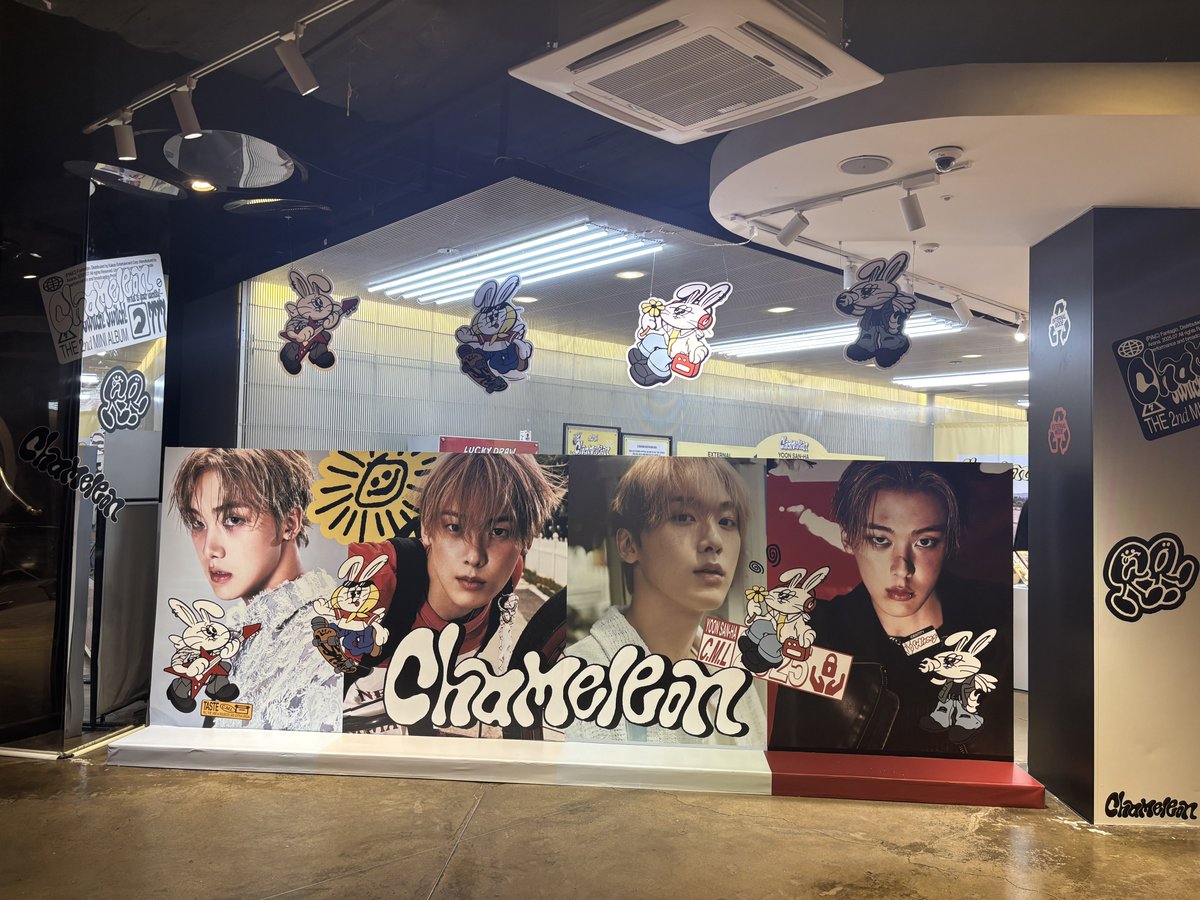 ddana_ms's tweet photo. 산하야 컴백 축하해
MD 다 예뻐요🥹🫶🏻

#ASTRO #윤산하 #YOONSANHA 
#CHAMELEON #CHAMELEON_POPUP https://t.co/afZ7Uu1LSp