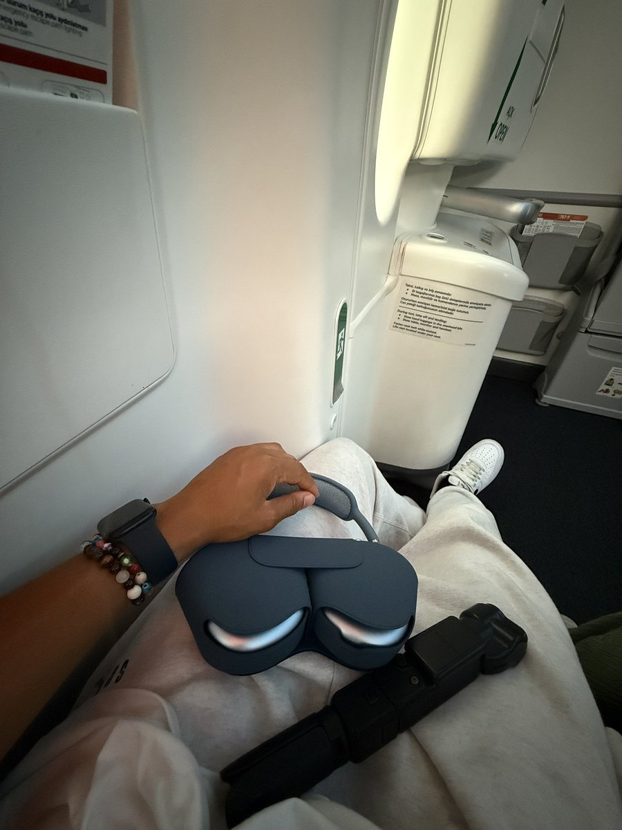 aerial_powers23's tweet image. Life’s been wild lately from podcasting in Dallas to hopping on another flight Monday night 🎙✈️
Didn’t forget about y’all! Fishing vlog drops TUESDAY 🎣💻
And yes… I packed the pole 👀😂
Guess where I’m headed next?
#TravelDay #FishingVlog #StayTuned