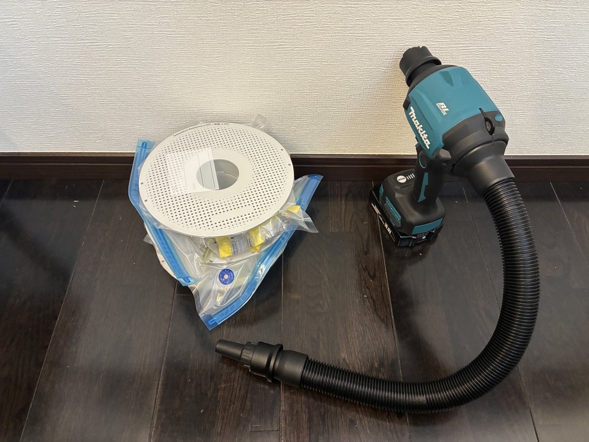 com_aid's tweet photo. しばらく触れないので保存。セリアの食品保存袋はマキタのエアダスターで一応吸えた。湿度計を置く位置には工夫の必要があるなあ。 https://t.co/NE8OIqf0Ql