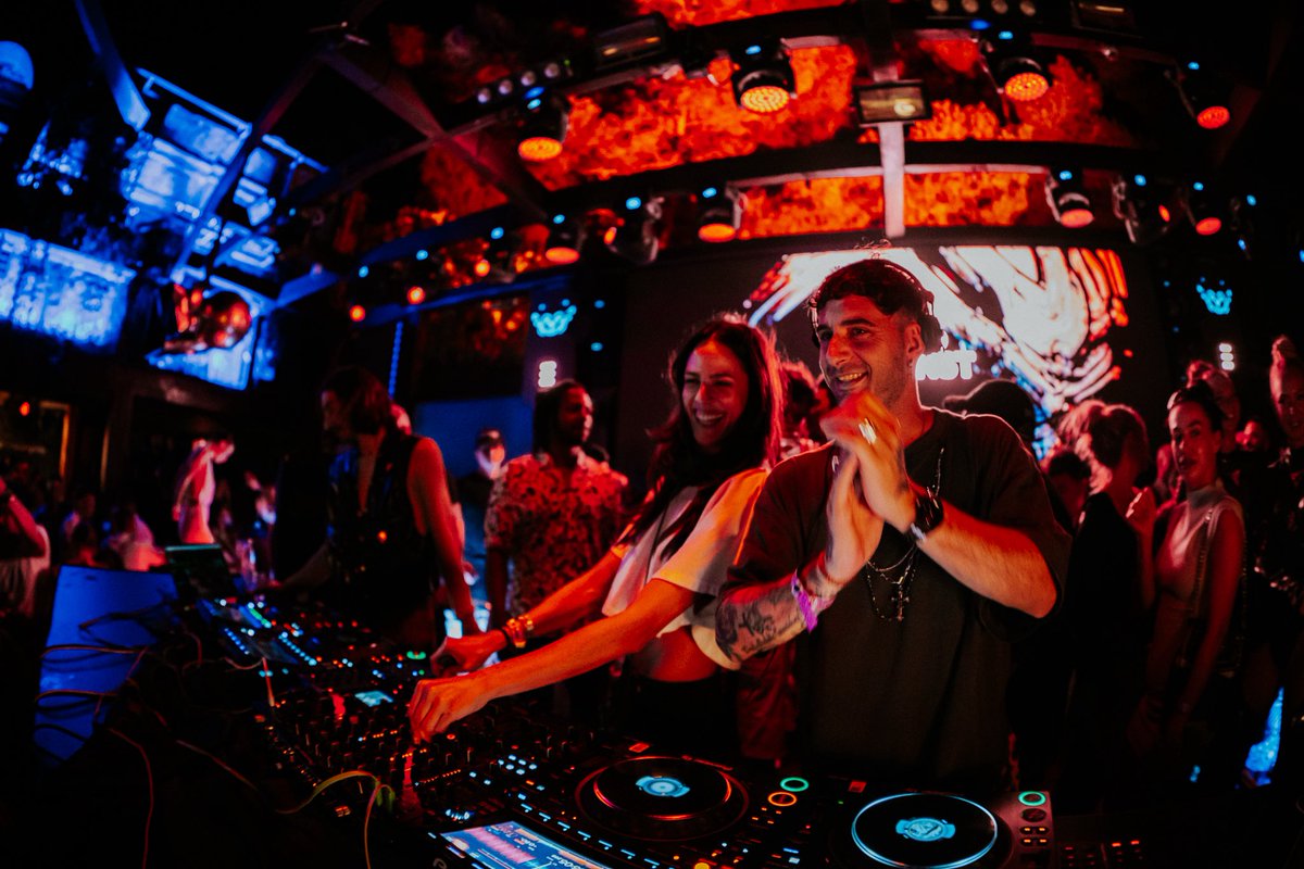 UltraEurope's tweet image. The architects of sound. @MINDAGAINSTOFC @BrinaKnauss 🔊🔉