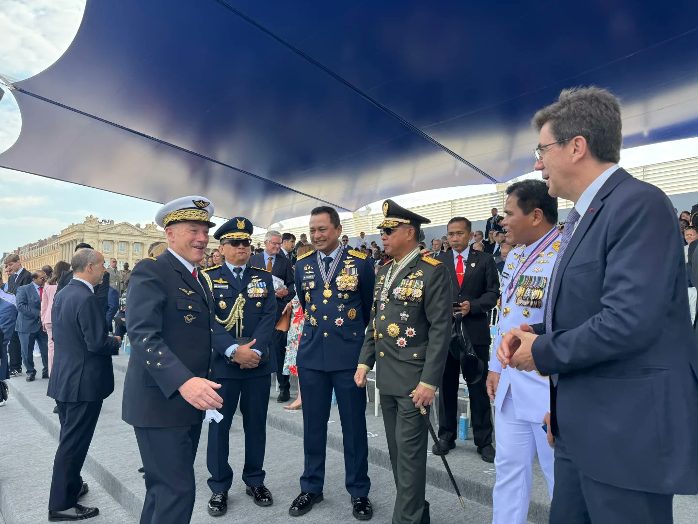 Gv3PjaHa4AEwGBF?format=jpg&name=large