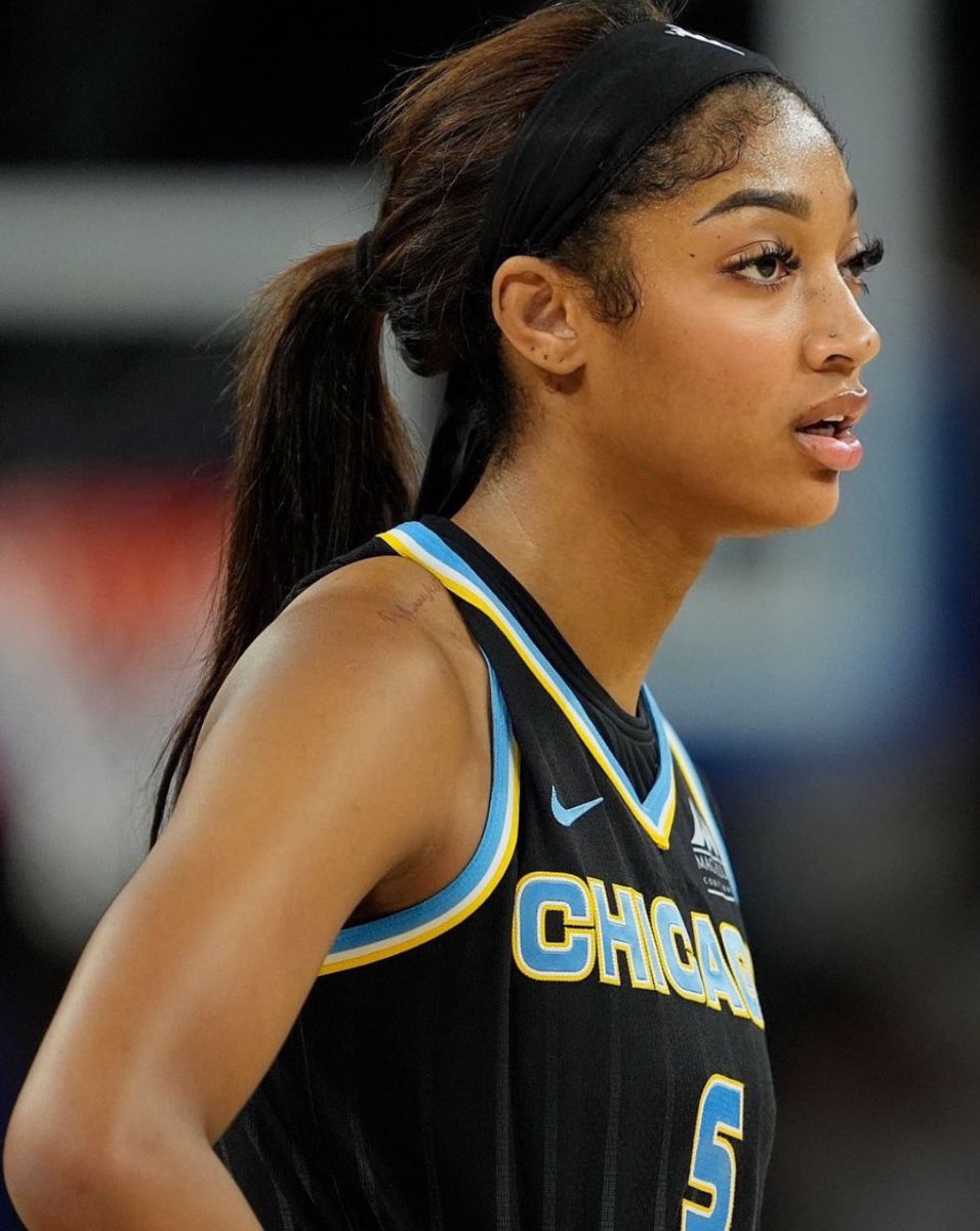 AngelAndKamilla's tweet image. Angel Reese vs Minnesota:
• 22 POINTS
• 10 REBOUNDS
• 3 ASSISTS
• 64.3% FG
#WNBA