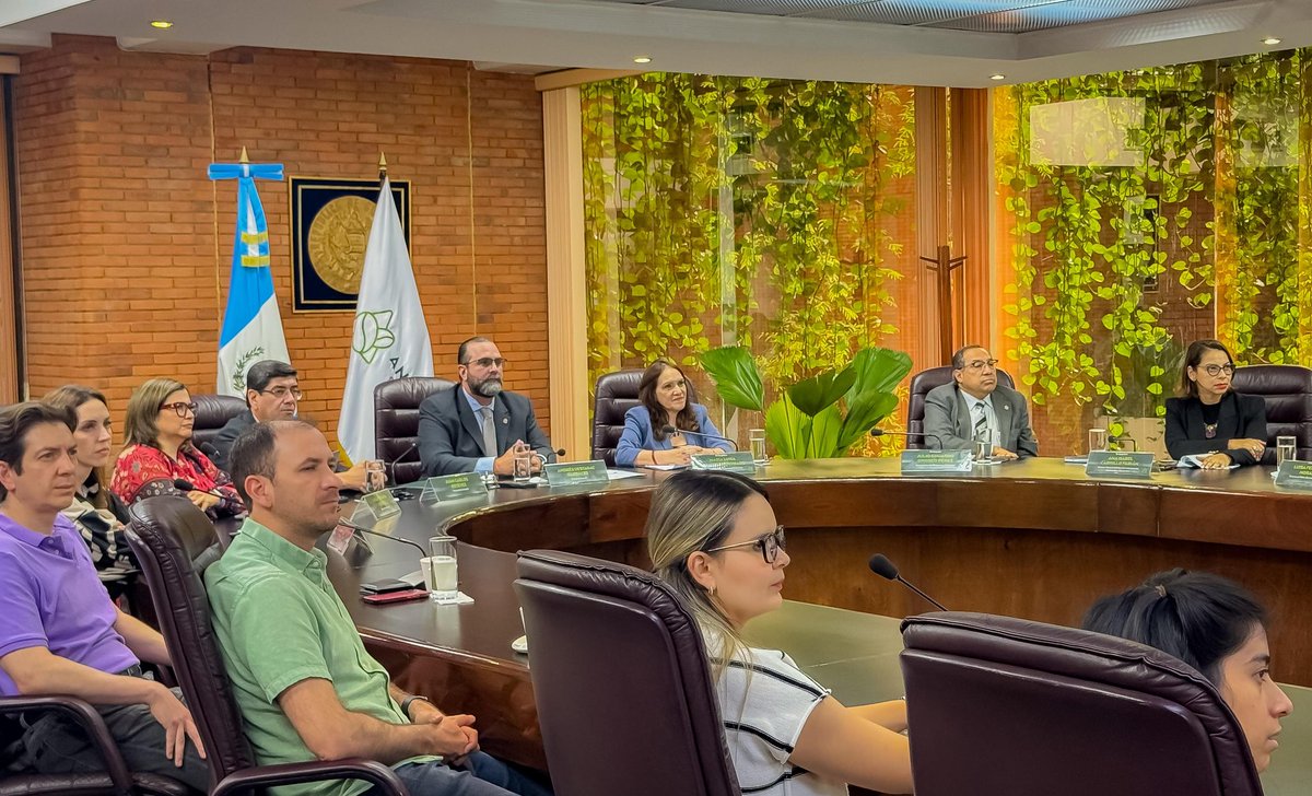 MINEX y ANACAFÉ prorrogan convenio de cooperación interinstitucional para promover el café guatemalteco en el exterior. 

#NotaDePrensa 🔗 prensa.gob.gt/comunicado/min… <a href="/CafedeGuatemala/">Anacafé</a>