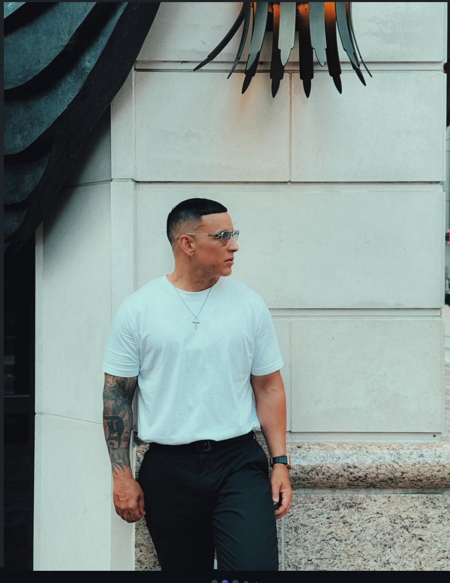 daddy_yankee's tweet image. Sonriéndole a la vida con música y buena palabra. Gracias Houston por tan bonito día. Dios es bueno 🙏🏾