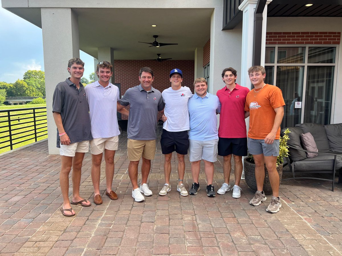 Model Baseball tweet media