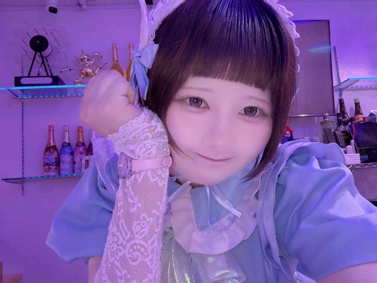ろぐあ！
はじめましてさんおひさしぶりさんいっぱいでした›⩊‹乾杯チェキありがとうございました😻🎶🎶お礼ALT⏬
つぎきょう19-23！