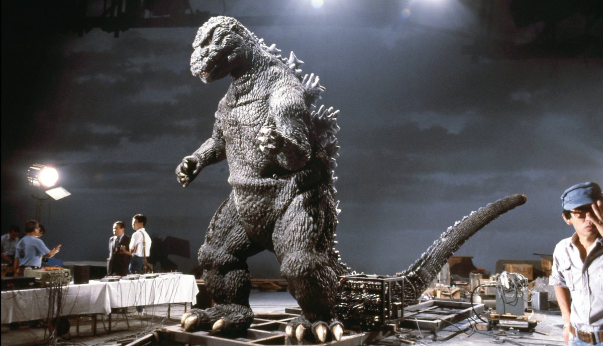 Godzilla_shots's tweet image. 1984 The Cybot Godzilla animatronic was a behemoth