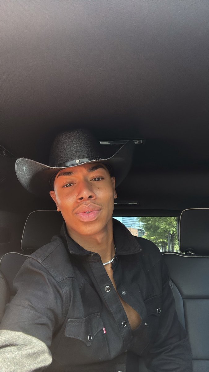 IAM_Johnathan's tweet image. 🤠
