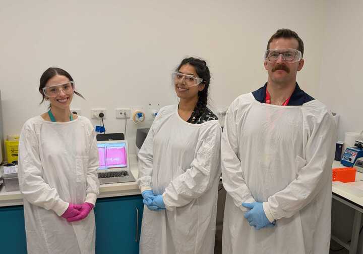 mindbehindMINDS's tweet image. In good hands! Our @mindbehindMINDS postdocs
@debs_sophie + @lydiahardowar are in the lab with James Fraser from @10xGenomics running Visium HD 3' assays for the first time in Australia 🧠✨Can't wait to see how the data looks!