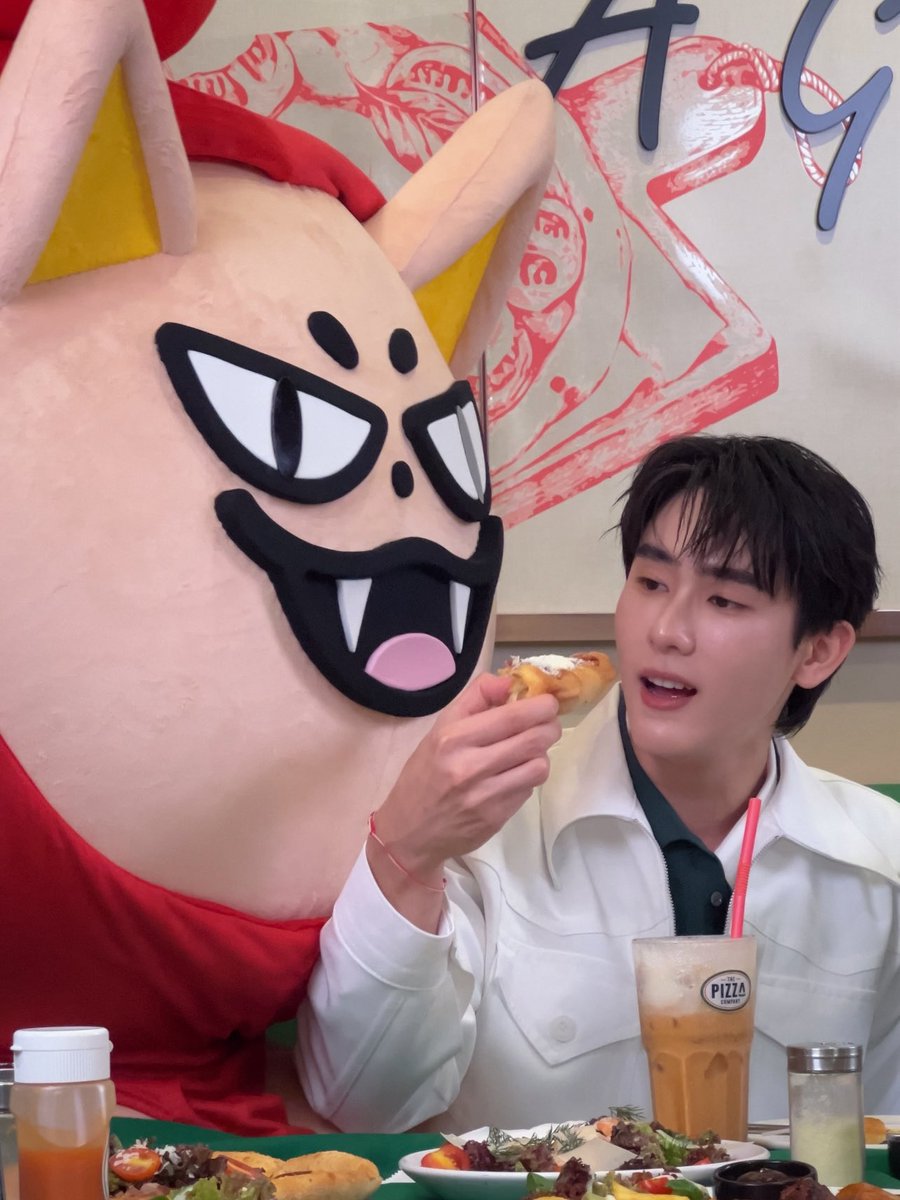 พ่อพ่อดูแลยัยหนูทมฟ.ดีที่หนึ่งเลยฮับ 💖✨

FORCEBOOK TOMAFOX EAT TPC
#TPCxForceBook
#kasibook