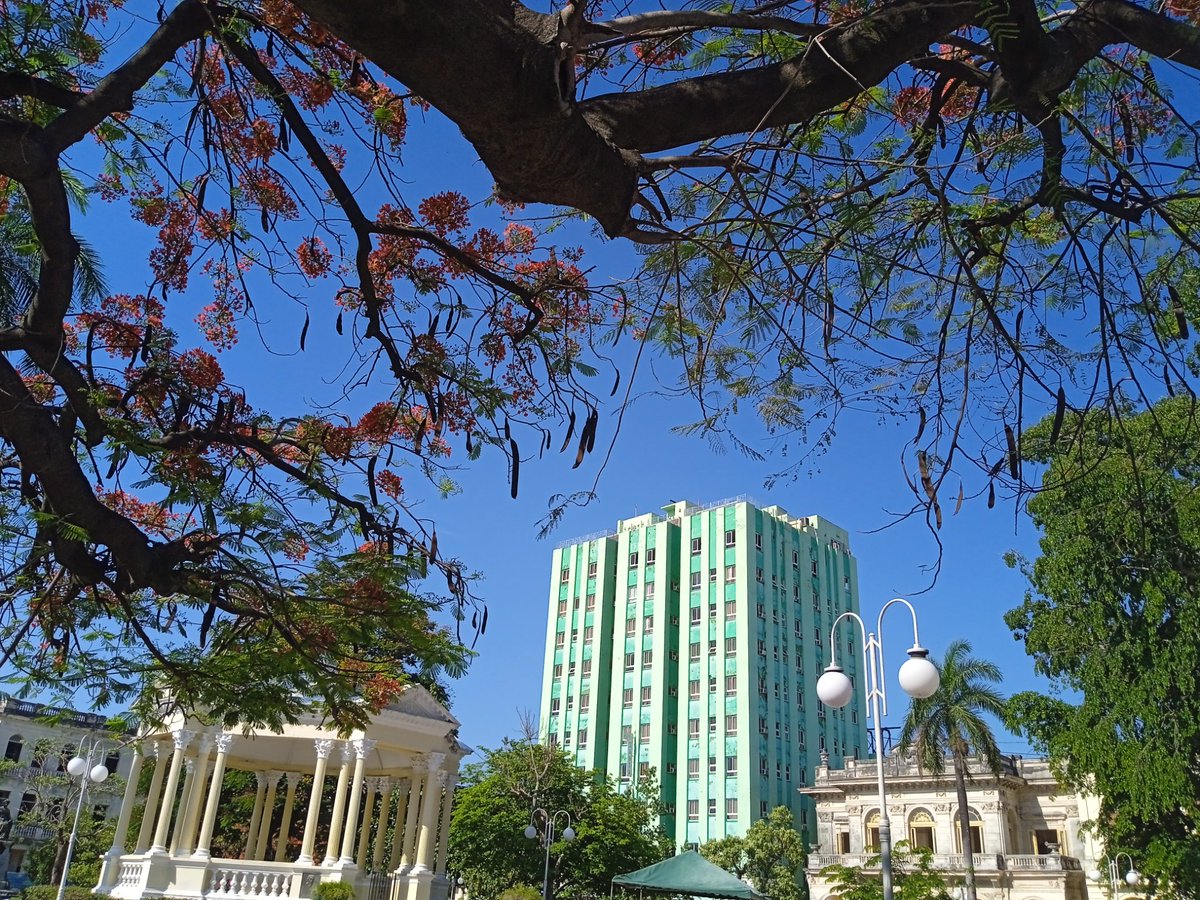 🇨🇺La más Santa y Clara de #Cuba celebra hoy más de tres siglos de historia, cultura, tradición y alegría.¡Muchas felicidades a nuestra #SantaClara336 una tierra de hombres y mujeres nobles, trabajadores y revolucionarios!