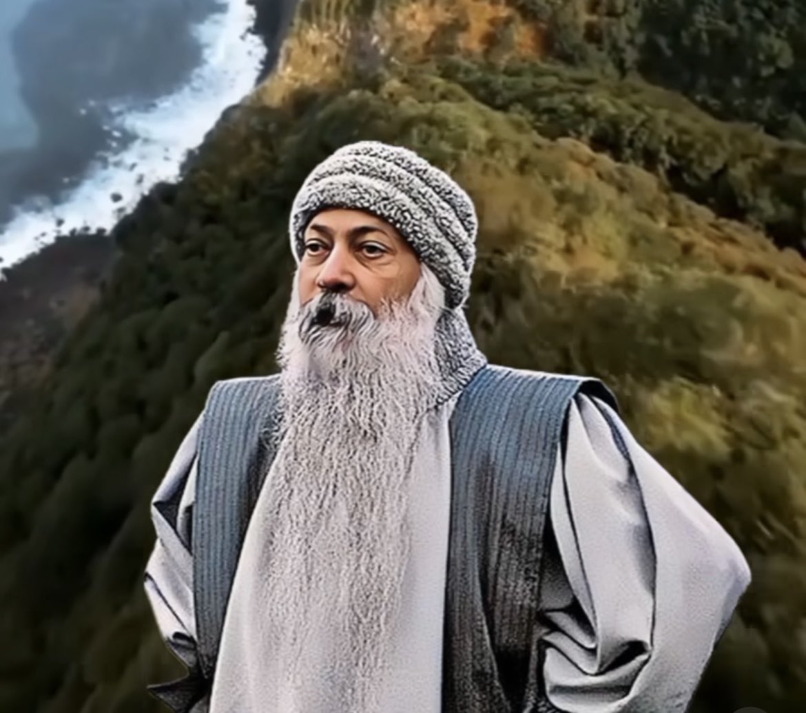 osho.com

Awareness 
is the greatest 
alchemy there is. 
Just go on 
becoming more 
and more aware. 
You will find 
your life changing 
for the better 
in every possible 
dimension…

#Osho 
#Awareness